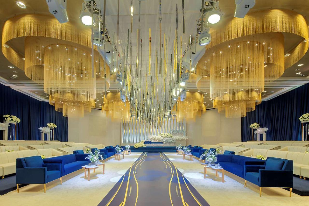 Symphony Style Hotel Kuwait Salmiya Exterior foto The ballroom