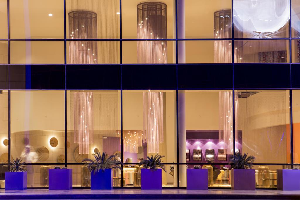 Symphony Style Hotel Kuwait Salmiya Exterior foto The interior of the hotel