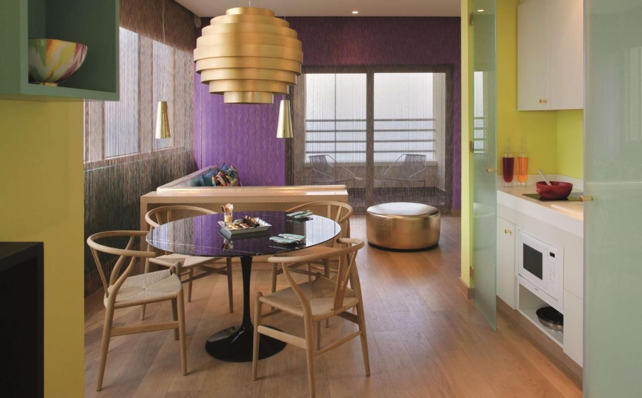 Symphony Style Hotel Kuwait Salmiya Exterior foto A kitchen in a typical apartment